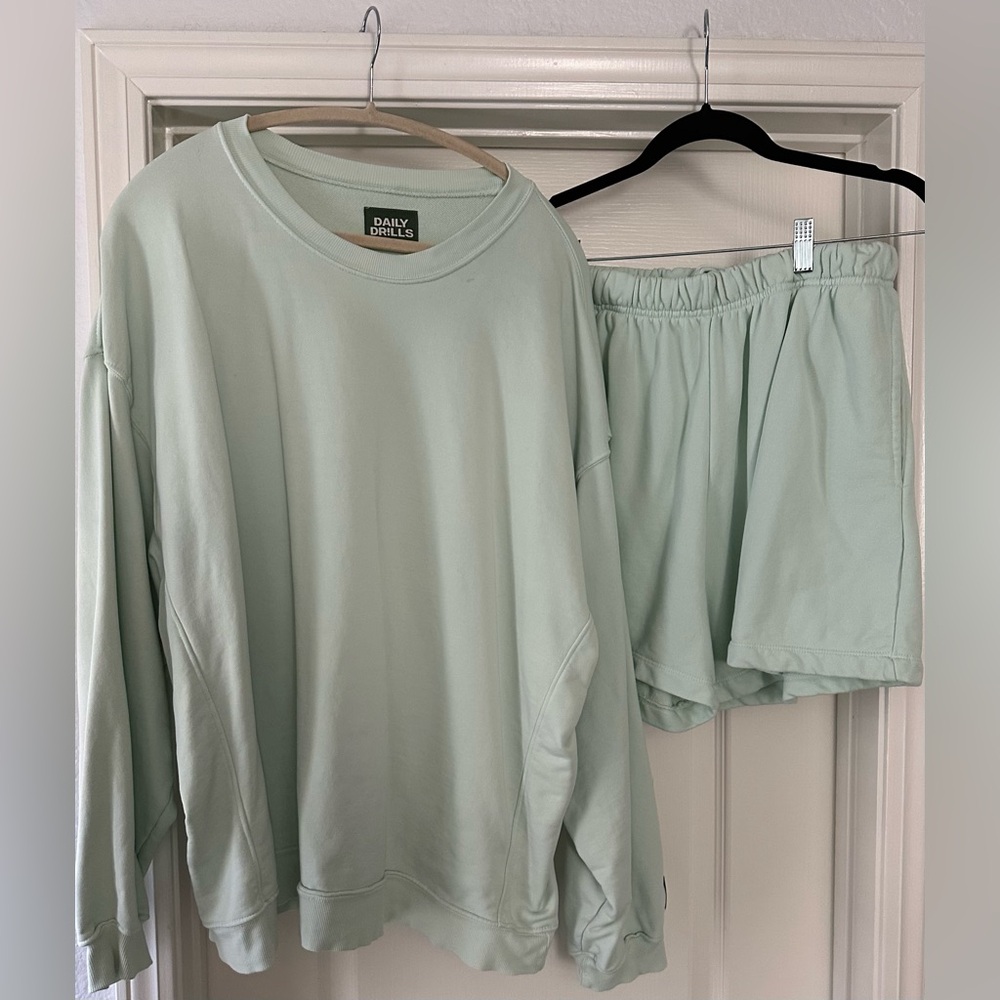 Daily Drills Set - Unisex Oversized Crew and Sweat Shorts - Surf NWOT